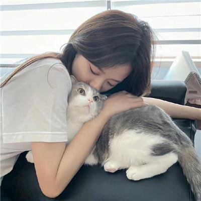 哭泣的拳头